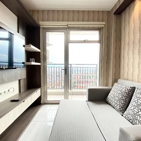 Chic And Cozy 2Br At Mekarwangi Square Cibaduyut Apartment By Travelio